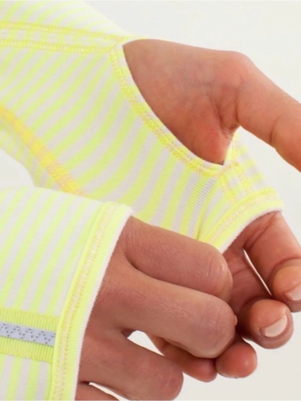 Lululemon Athletica Pace Queen Yellow Quilted Stripe & Reflective Long Slv Top